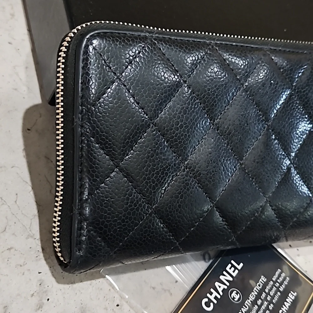 Chanel Caviar Black Zip Wallet - Picture 5 of 10